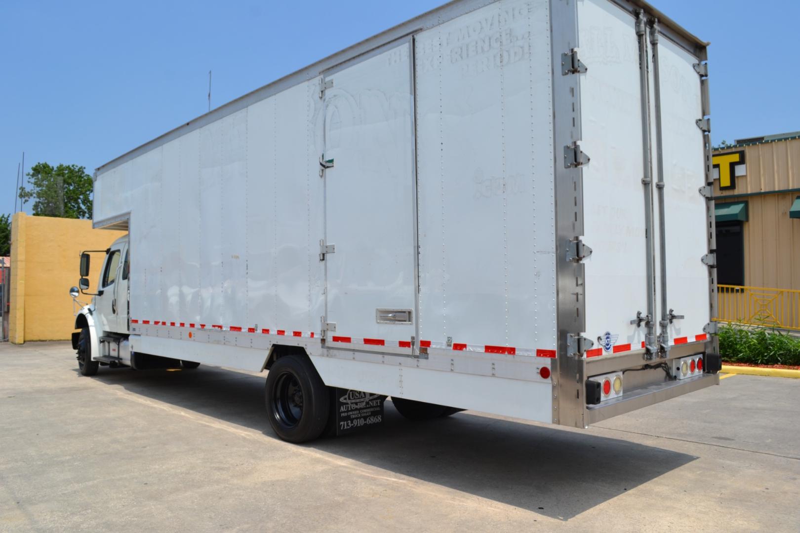 2016 WHITE /GRAY FREIGHTLINER M2-106 with an CUMMINS B6.7L 260HP engine, ALLISON 2500RDS AUTOMATIC transmission, located at 9172 North Fwy, Houston, TX, 77037, (713) 910-6868, 29.887470, -95.411903 - Photo#6